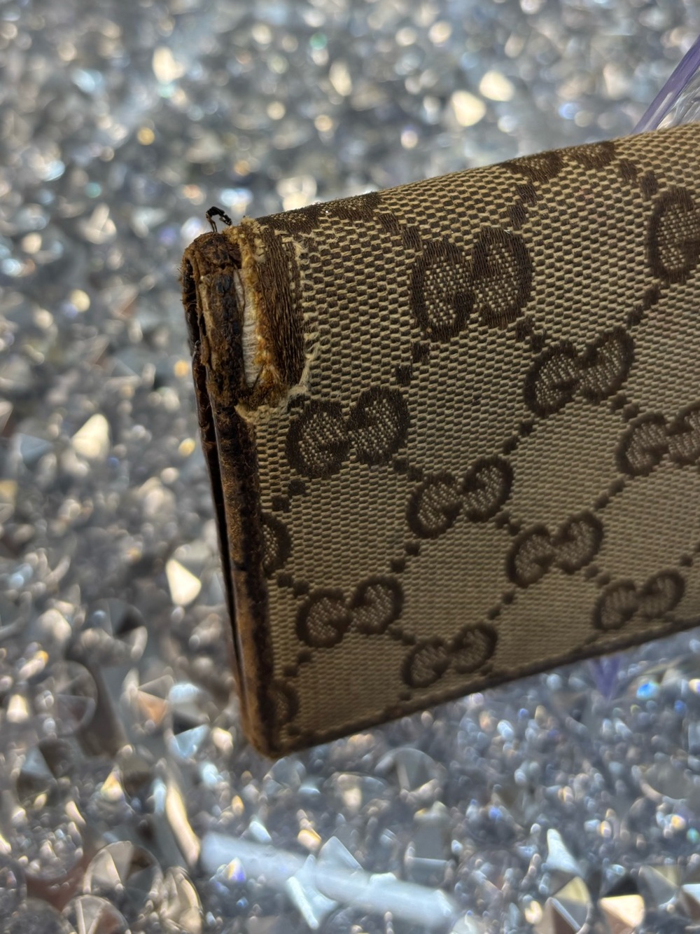 Gucci GG Canvas Continental Wallet - Picture 10 of 14